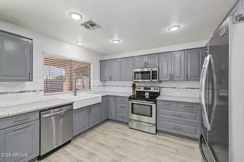 Kitchen - 11119 E Wier Ave, Mesa, AZ 85208 photo 2 of 5