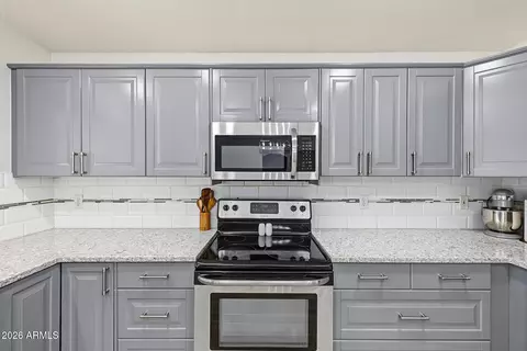Kitchen - 11119 E Wier Ave, Mesa, AZ 85208 photo 5 of 5