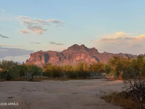 1047 W Windsong St, Apache Junction, AZ 85120 photo 2