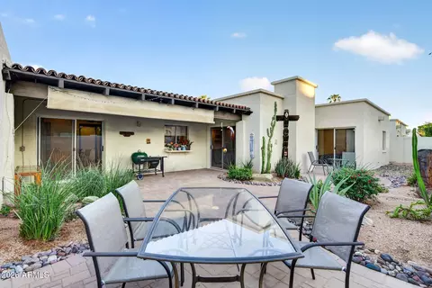 Exterior - 7040 N 11th Ave, Phoenix, AZ 85021 photo 10 of 17