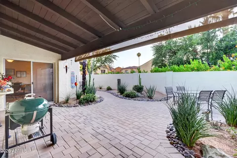 Exterior - 7040 N 11th Ave, Phoenix, AZ 85021 photo 6 of 17