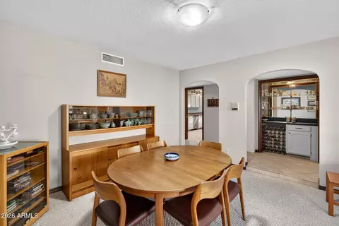 Dining - 7040 N 11th Ave, Phoenix, AZ 85021 photo 1 of 2
