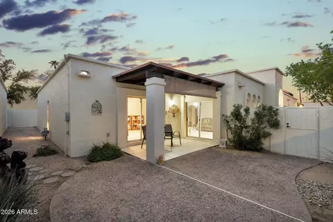 Exterior - 7040 N 11th Ave, Phoenix, AZ 85021 photo 5 of 17