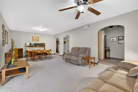 Living - 7040 N 11th Ave, Phoenix, AZ 85021 photo 1 of 1