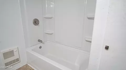 Bath - 270 N Ocotillo Dr, Apache Junction, AZ 85120 photo 3 of 3