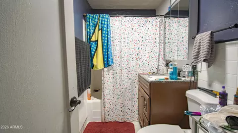 Bath - 270 N Ocotillo Dr, Apache Junction, AZ 85120 photo 1 of 3
