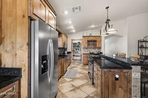 Kitchen - 2101 E 38th Ave, Apache Junction, AZ 85119 photo 2 of 5