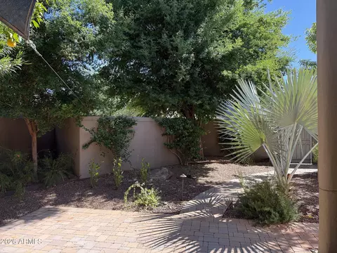 Exterior - 3302 E Campbell Ave #9, Phoenix, AZ 85018 photo 7 of 13