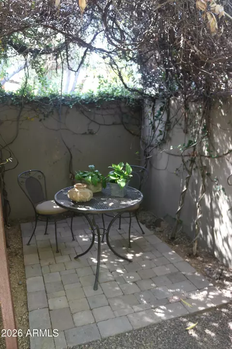 Exterior - 3302 E Campbell Ave #9, Phoenix, AZ 85018 photo 11 of 13