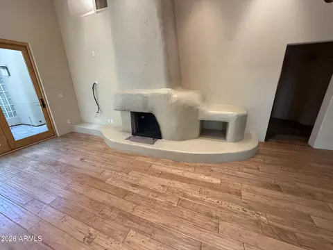 Living - 3302 E Campbell Ave #9, Phoenix, AZ 85018 photo 2 of 5
