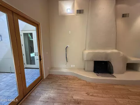 Living - 3302 E Campbell Ave #9, Phoenix, AZ 85018 photo 3 of 5