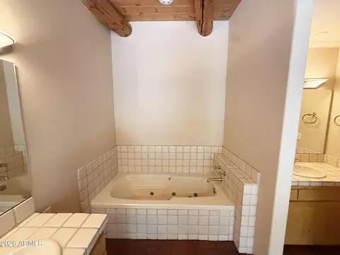 Bath - 3302 E Campbell Ave #9, Phoenix, AZ 85018 photo 4 of 8