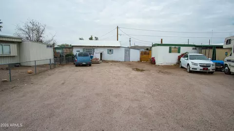 1022 N Main Dr, Apache Junction, AZ 85120 photo 4
