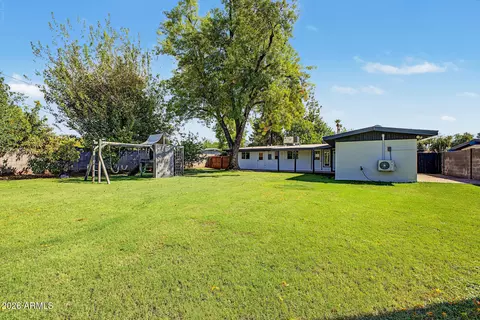 Exterior - 6516 N 13th St, Phoenix, AZ 85014 photo 8 of 10
