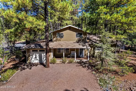 696 E Woodland Lake Rd, Pinetop, AZ 85935