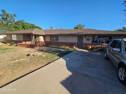 5047 E Cheery Lynn Rd, Phoenix, AZ 85018 photo 4