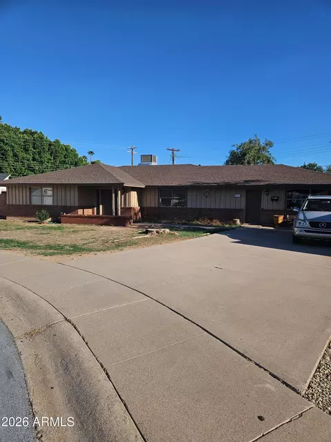 5047 E Cheery Lynn Rd, Phoenix, AZ 85018 photo 3