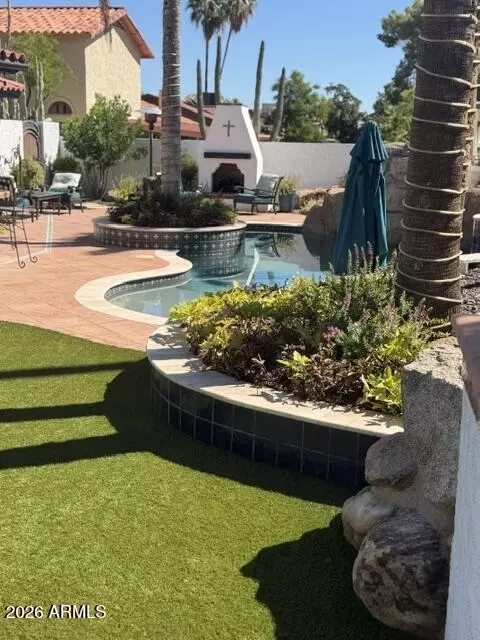Exterior - 2309 E Cortez St, Phoenix, AZ 85028 photo 6 of 17