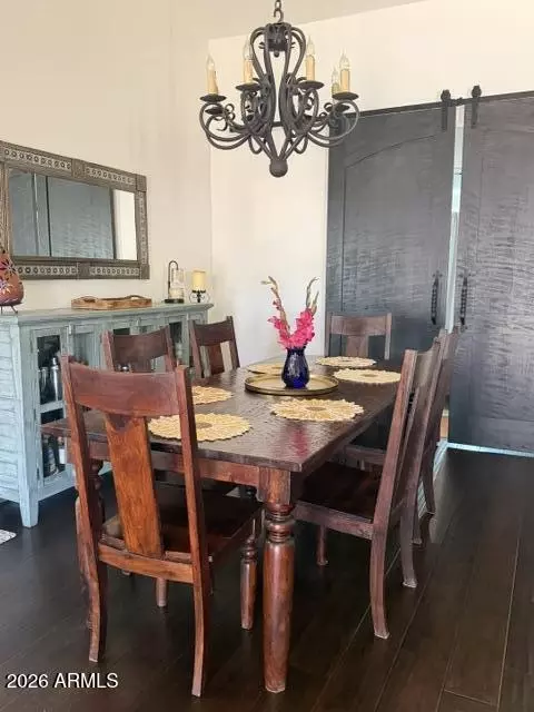 Dining - 2309 E Cortez St, Phoenix, AZ 85028 photo 2 of 3