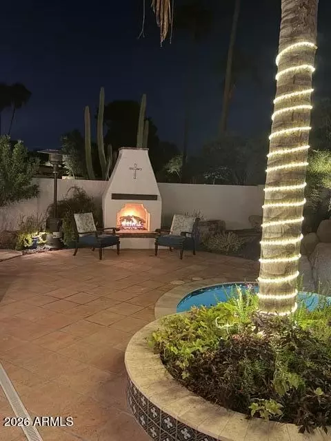 Exterior - 2309 E Cortez St, Phoenix, AZ 85028 photo 12 of 17