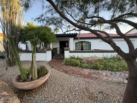 Exterior - 2309 E Cortez St, Phoenix, AZ 85028 photo 2 of 17