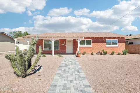 8512 Edgemont Ave, Scottsdale, AZ 85257