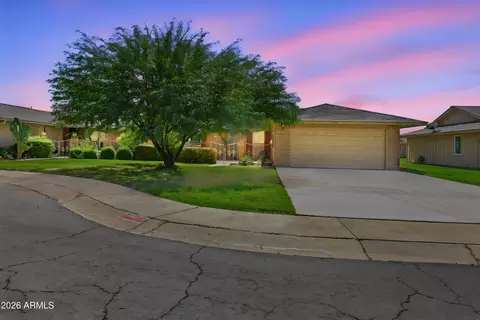 9907 W Spruce Dr, Sun City, AZ 85351