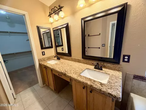 Bath - 1457 N Birch St, Gilbert, AZ 85233 photo 1 of 4