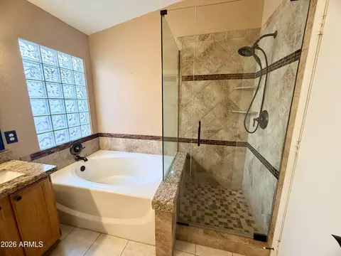 Bath - 1457 N Birch St, Gilbert, AZ 85233 photo 3 of 4