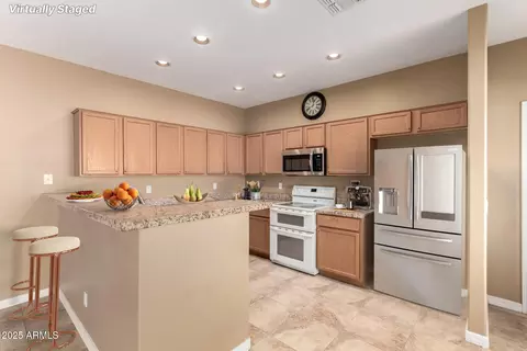 Kitchen - 560 E Rainbow Dr, Chandler, AZ 85249 photo 1 of 5