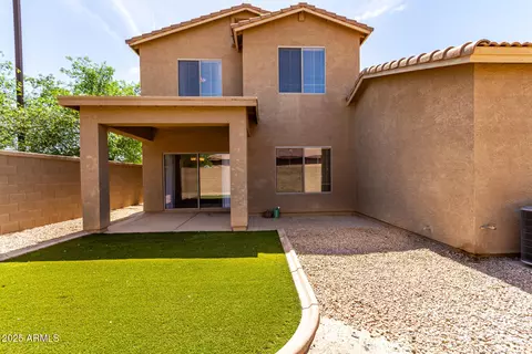 Exterior - 560 E Rainbow Dr, Chandler, AZ 85249 photo 5 of 8