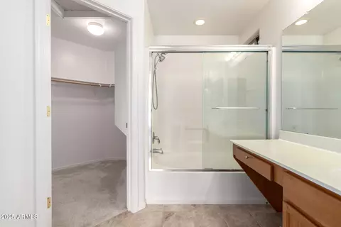 Bath - 560 E Rainbow Dr, Chandler, AZ 85249 photo 2 of 3