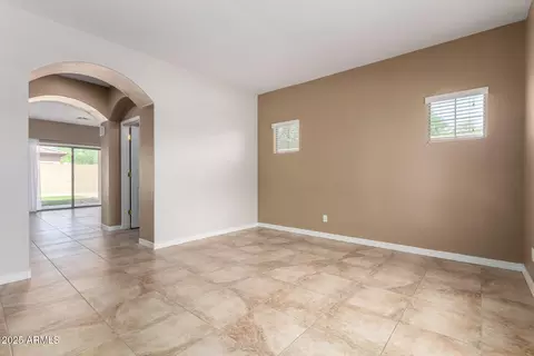 Living - 560 E Rainbow Dr, Chandler, AZ 85249 photo 4 of 6