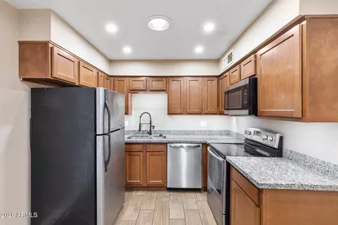 Kitchen - 544 E Fred Ave, Apache Junction, AZ 85119 photo 2 of 3