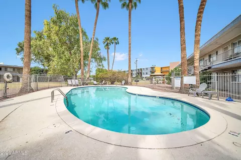 Exterior - 1111 E Turney Ave #3, Phoenix, AZ 85014 photo 4 of 5