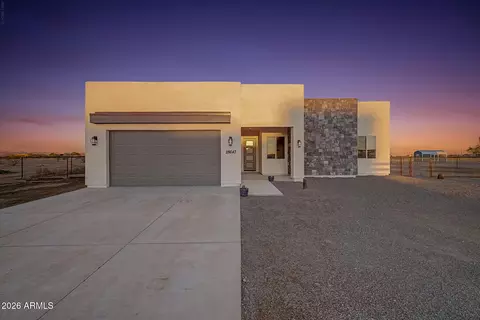 28647 N 257th Dr, Wittmann, AZ 85361