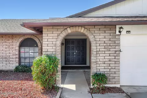 5409 W Desert Hills Dr, Glendale, AZ 85304
