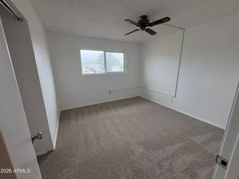 674 E Lesli Dr, Benson, AZ 85602 photo 9