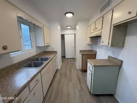 674 E Lesli Dr, Benson, AZ 85602 photo 7