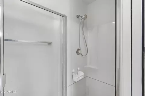 Bath - 5145 E Bannock St, Phoenix, AZ 85044 photo 4 of 5