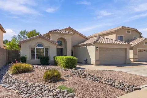 4925 W Buffalo St, Chandler, AZ 85226
