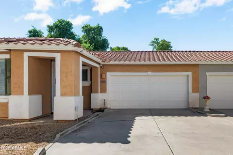 Exterior - 862 S Colonial Dr, Gilbert, AZ 85296 photo 2 of 7