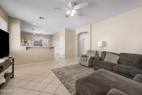 Living - 862 S Colonial Dr, Gilbert, AZ 85296 photo 1 of 1