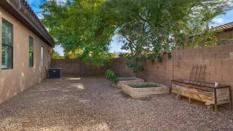 Exterior - 4654 E Meadowview Ct, Gilbert, AZ 85298 photo 20 of 27