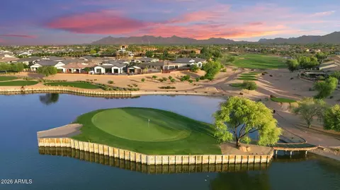 View/Area - 4654 E Meadowview Ct, Gilbert, AZ 85298 photo 6 of 12