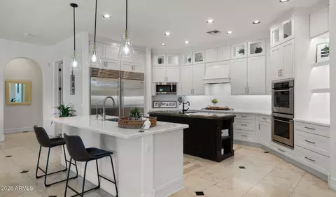 Kitchen - 4654 E Meadowview Ct, Gilbert, AZ 85298 photo 1 of 9