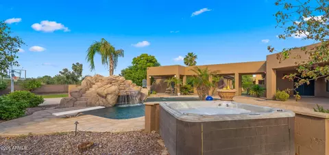 Exterior - 4654 E Meadowview Ct, Gilbert, AZ 85298 photo 13 of 27