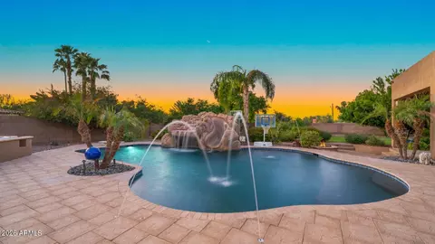 Exterior - 4654 E Meadowview Ct, Gilbert, AZ 85298 photo 9 of 27