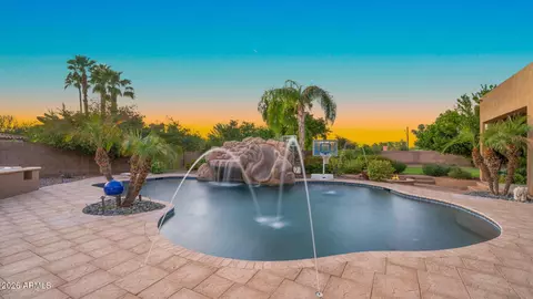 Exterior - 4654 E Meadowview Ct, Gilbert, AZ 85298 photo 8 of 27