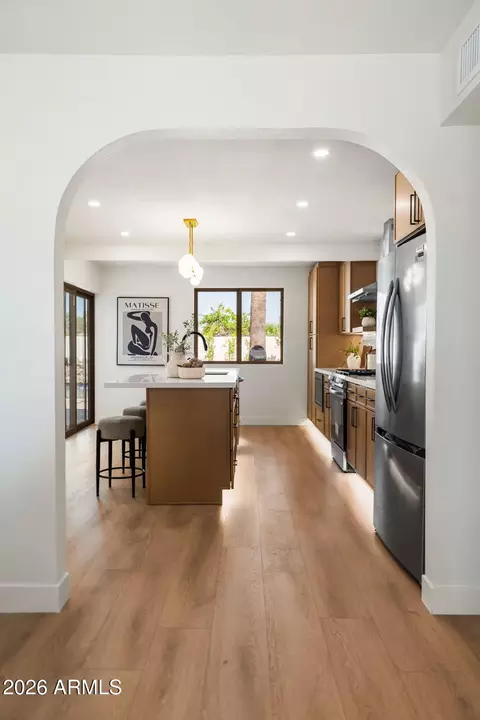 Kitchen - 4150 E Cannon Dr, Phoenix, AZ 85028 photo 1 of 11